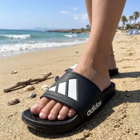 Спортни Чехли в Черно и Бяло Adidas