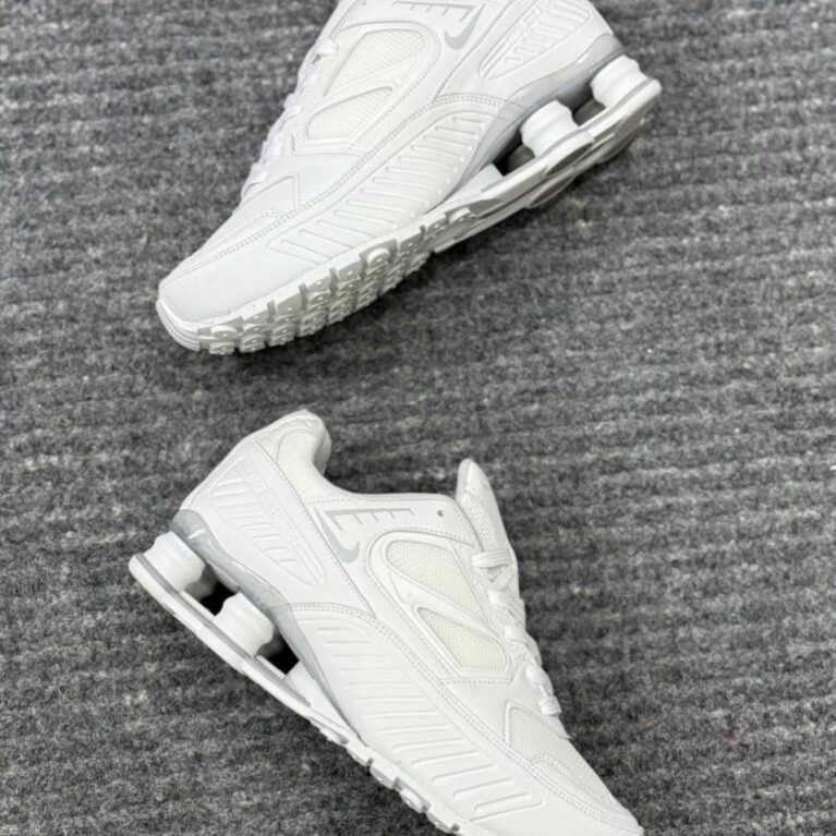 Nike Shox "Triple White"